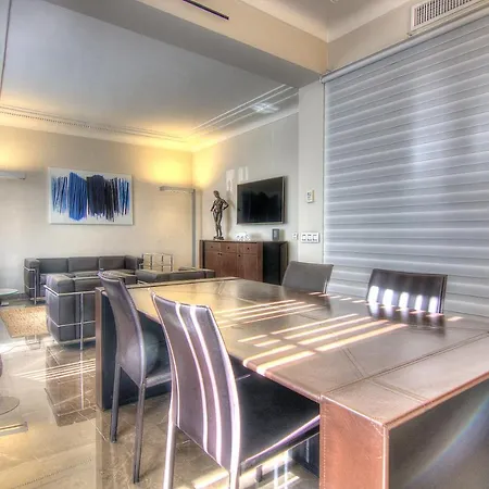 Large 3 Bedrooms - 3 Min From The Palais - Apt N °5m90 Apartment
