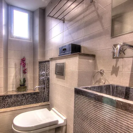 Apartment Large 3 Bedrooms - 3 Min From The Palais - Apt N °5m90 *
